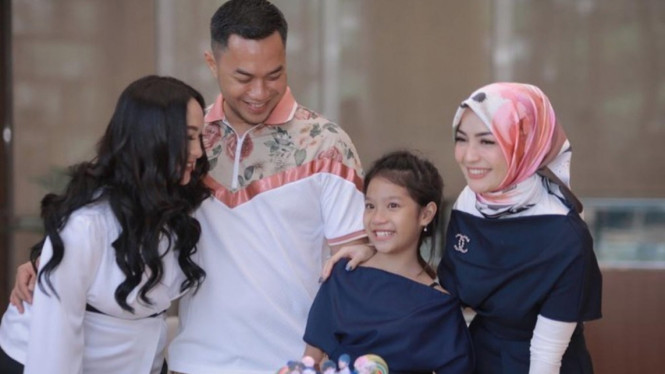 Instagram/@zaskia_gotix