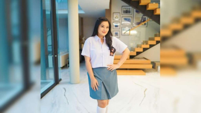 Instagram/@titi_kamal