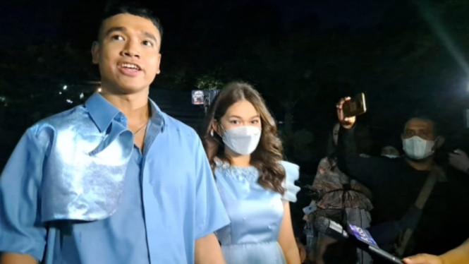 Intipseleb/Tiya Sukmawati