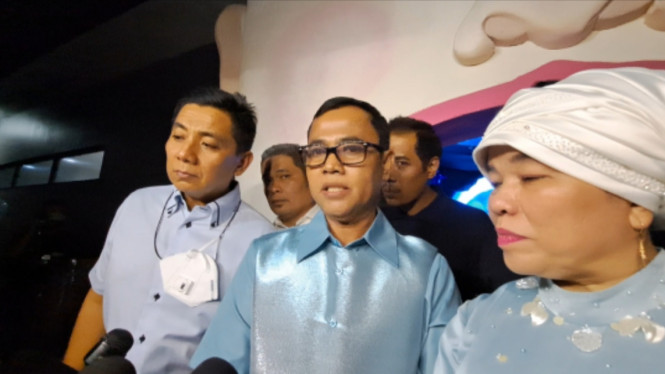 Intipseleb/Tiya Sukmawati