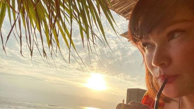 Instagram/@tracytrinita