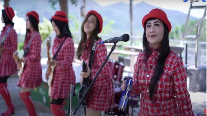 YouTube/NEW KENDEDES