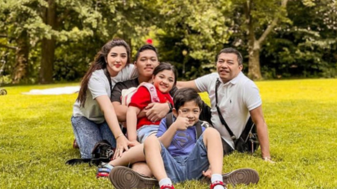 Instagram/@ashanty_ash