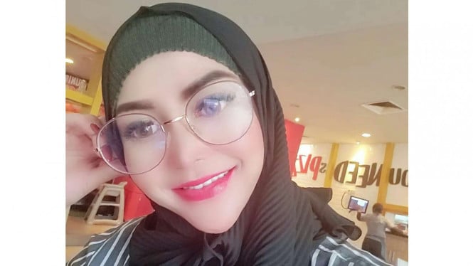 Instagram/@cynthiara_alonareal