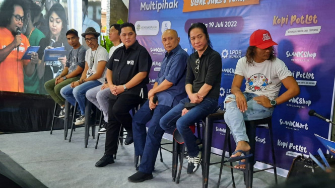 Intipseleb/Tiya Sukmawati