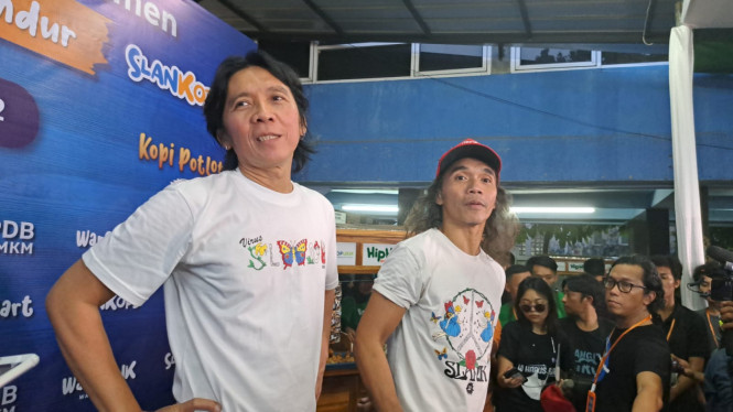 Intipseleb/Tiya Sukmawati