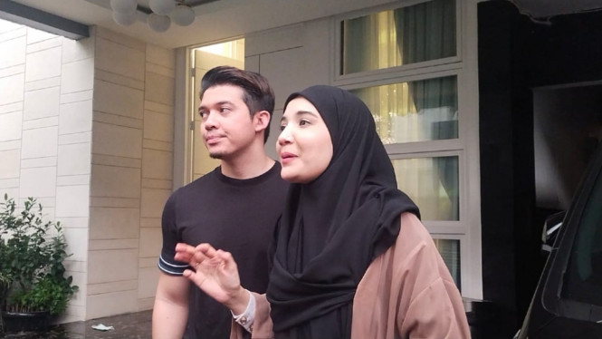 Intipseleb/Tiya Sukmawati