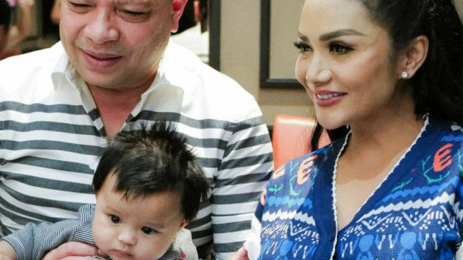 Instagram/krisdayantilemos