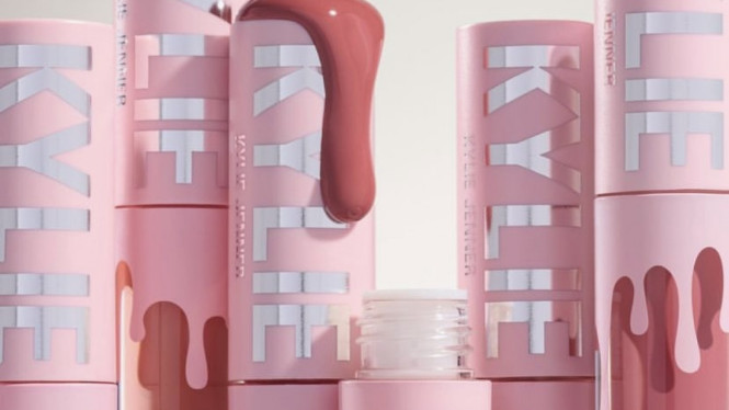 instagram/kyliecosmetics