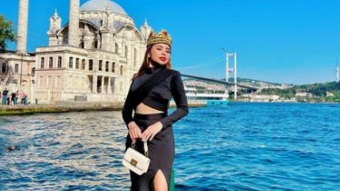 instagram/eva_belisima