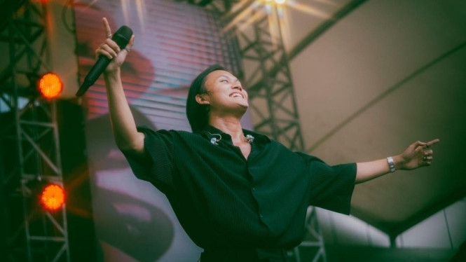 Instagram/@rizkyfbian