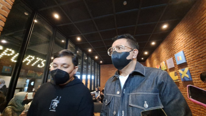 Intipseleb/Tiya Sukmawati