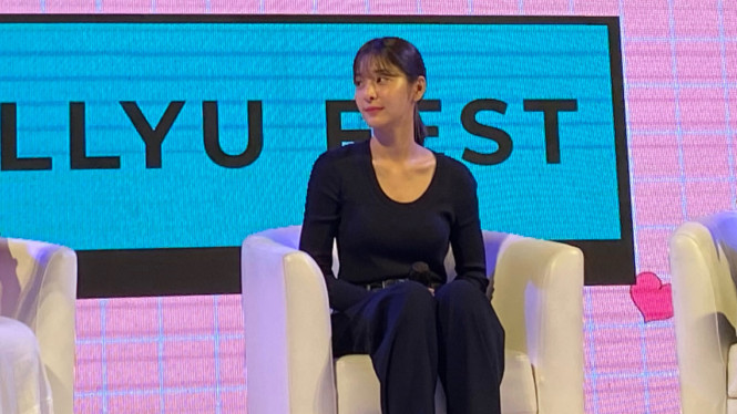 Julita Robiatul/IntipSeleb