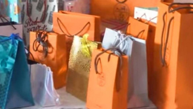 Youtube Ussy Andhika Official