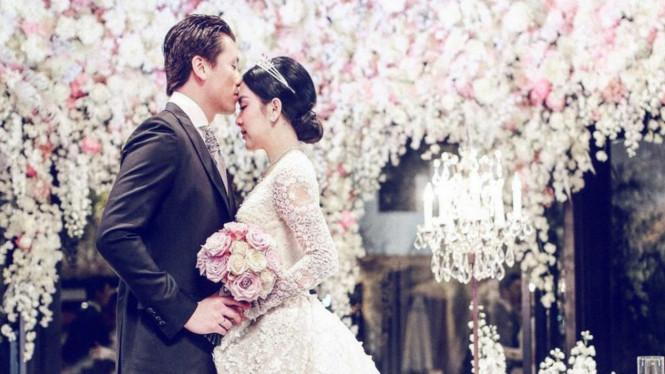 Instagram/princessyahrini