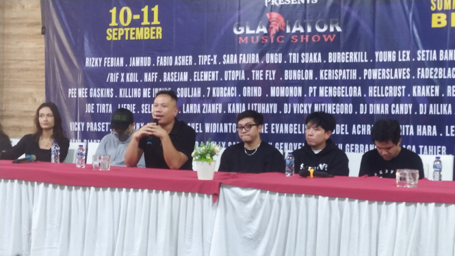 IntipSeleb/ Wahyu Firmansyah