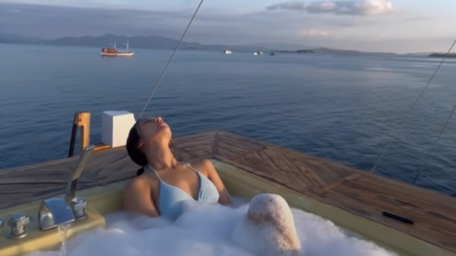 Instagram/anyageraldine