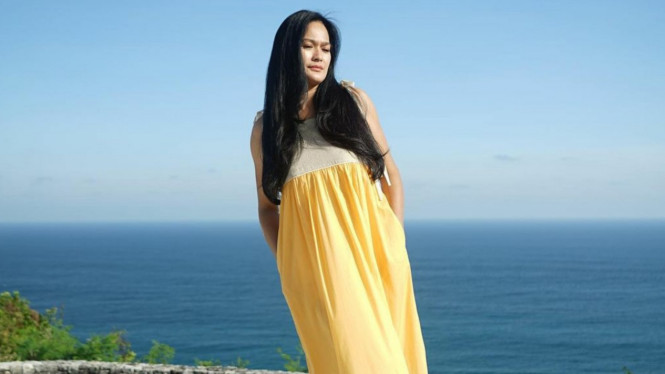 Instagram/donnaharunofficial