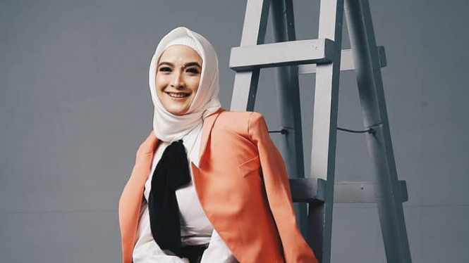 Instagram/andharaearly