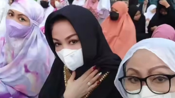 Instagram/@virnie_ismail