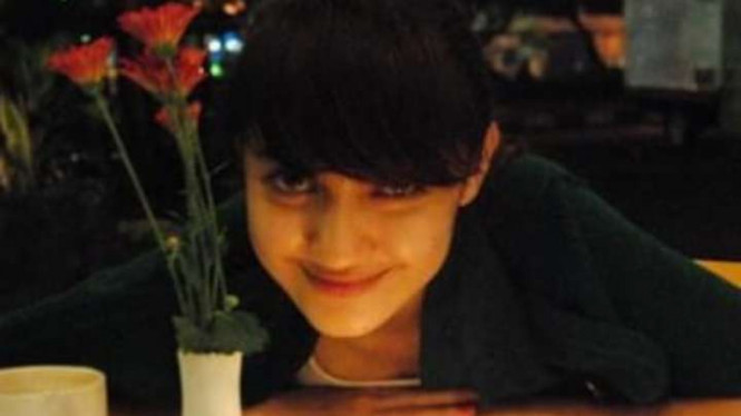 Instagram/@marcella_simon