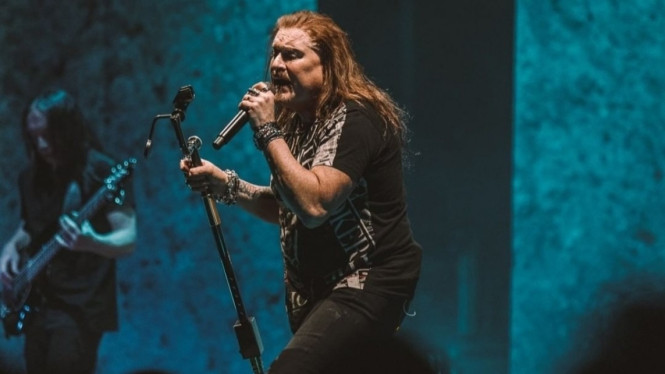 Instagram/@dreamtheaterofficial