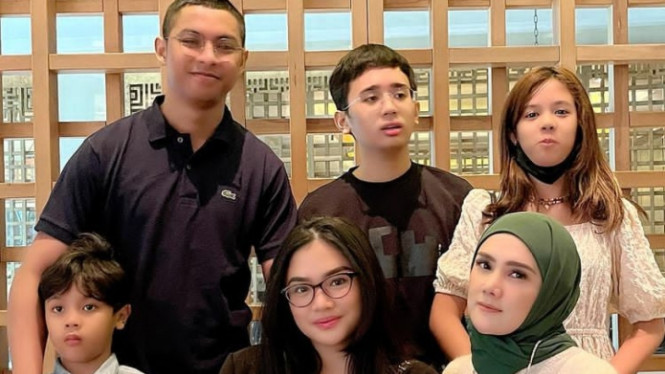 Instagram/mulanjameela1 