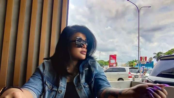 Instagram/@nania.yusuf