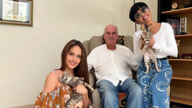 Instagram/@claurakiehl