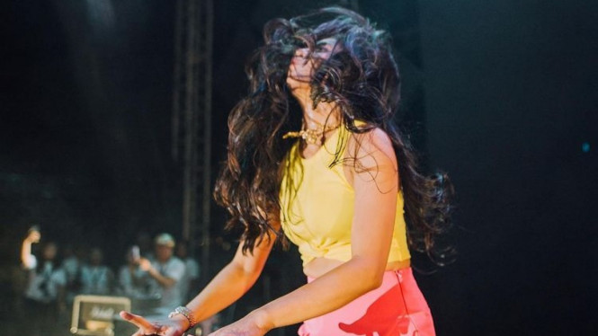 Instagram/ @putriuna