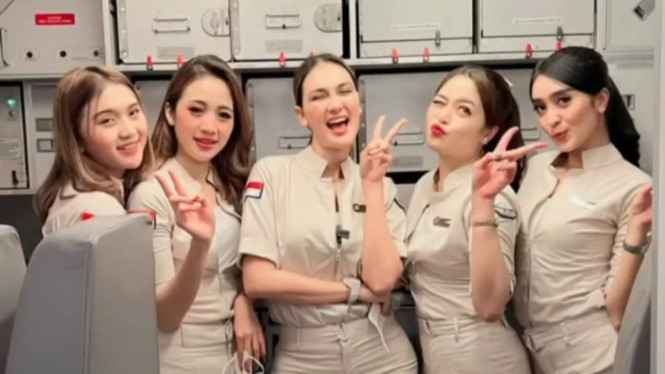 Instagram/pramugarisuperairjet