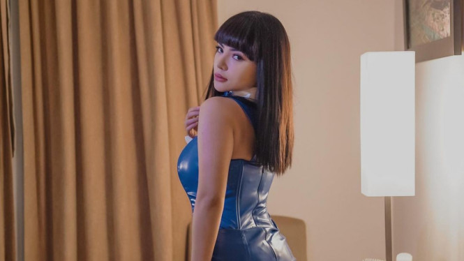 Instagram/dinar_candy 