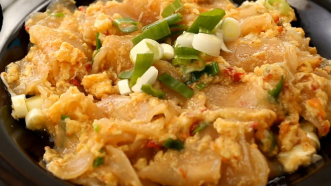 YouTube/Delish Tube ID