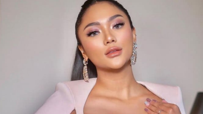 Instagram/@lalamarionmj