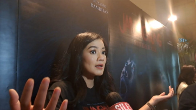 Intipseleb/Tiya Sukmawati