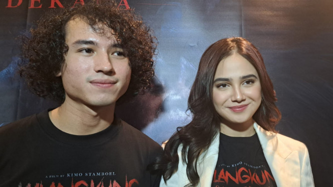 Intipseleb/Tiya Sukmawati