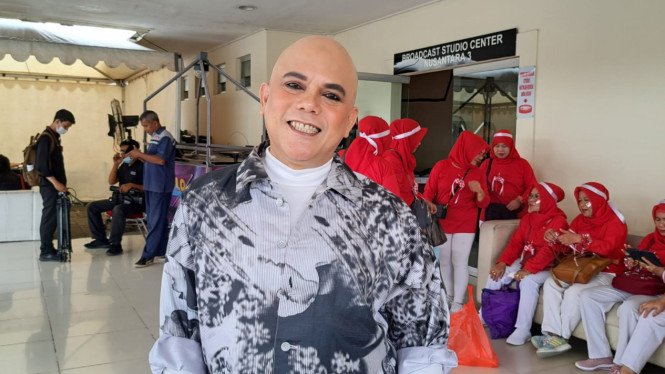 Intipseleb/Tiya Sukmawati