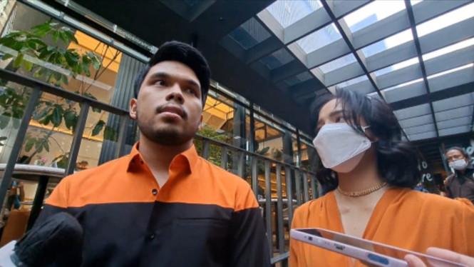 Intipseleb/Tiya Sukmawati