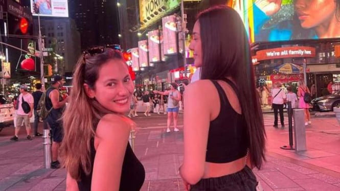 Instagram/@pevpearce