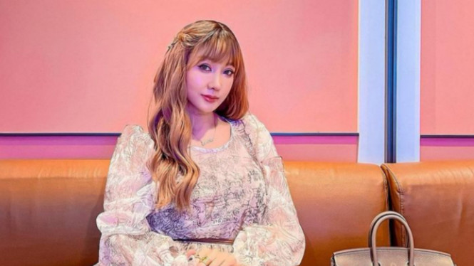 Instagram/@lucintaluna_manjalita