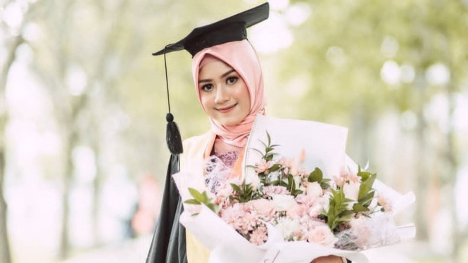 Instagram/@erinagudono