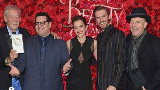 Instagram/thatdanstevens