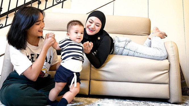 Nathalie Holscher, Fuji Utami, Adzam