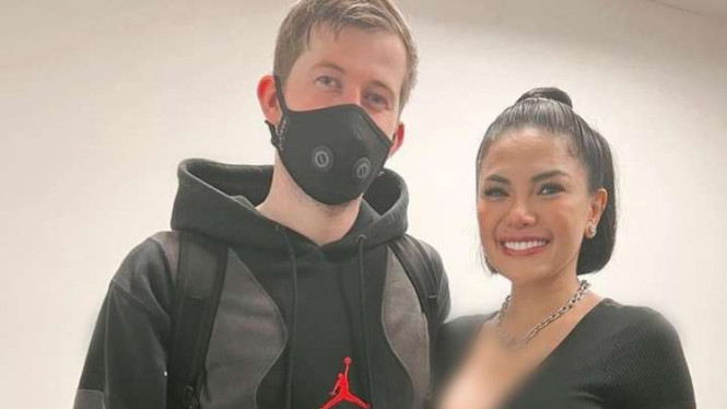 Instagram/@nikitamirzanimawardi_172