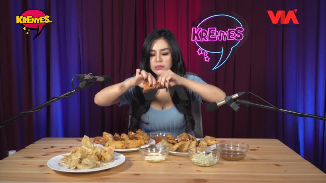 Youtube/IntipSeleb Official