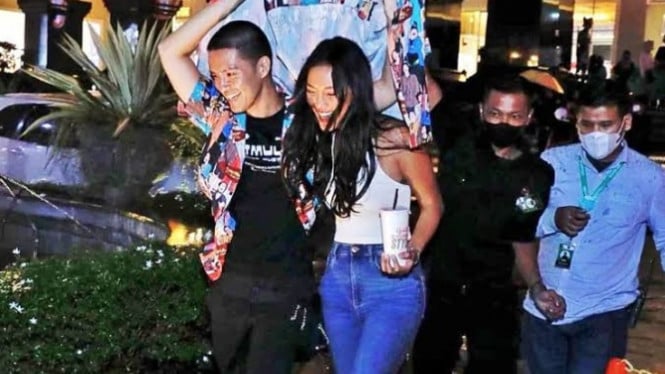 Instagram.com/eri.carl