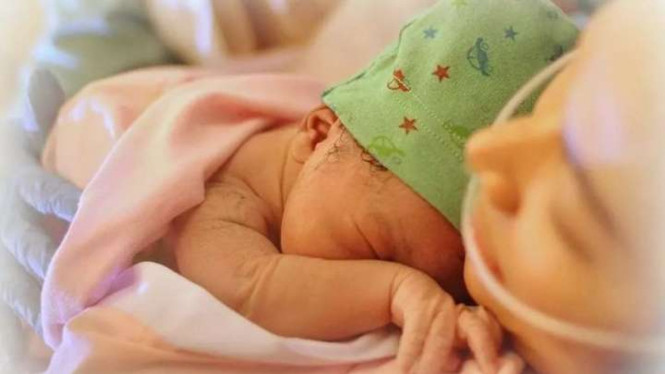 Instagram/@roro.fitria1989