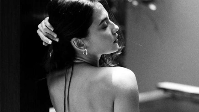 Instagram/@pevpearce