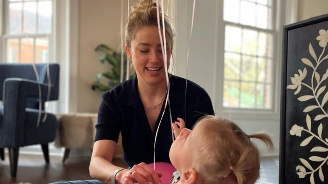 Instagram/amberheard 