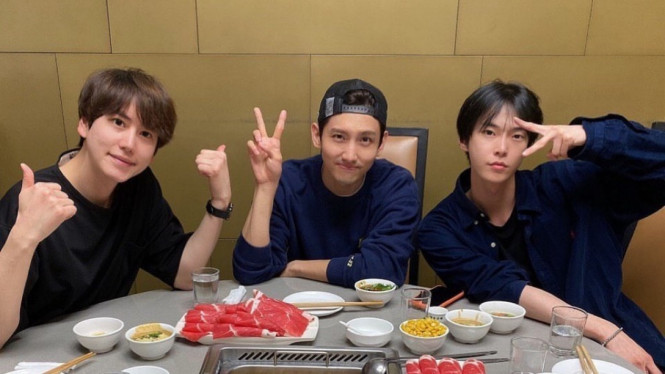 Twitter/forever_shinee